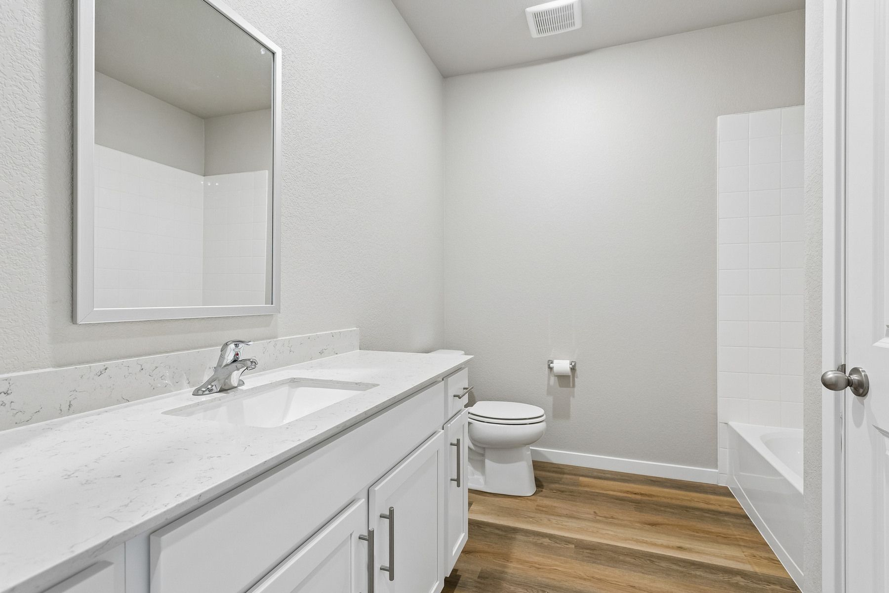 The secondary bathroom has the tub/shower combo.