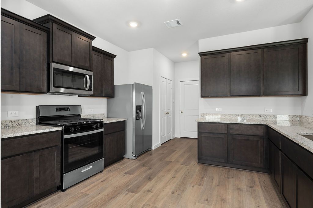 Kitchen Layout 