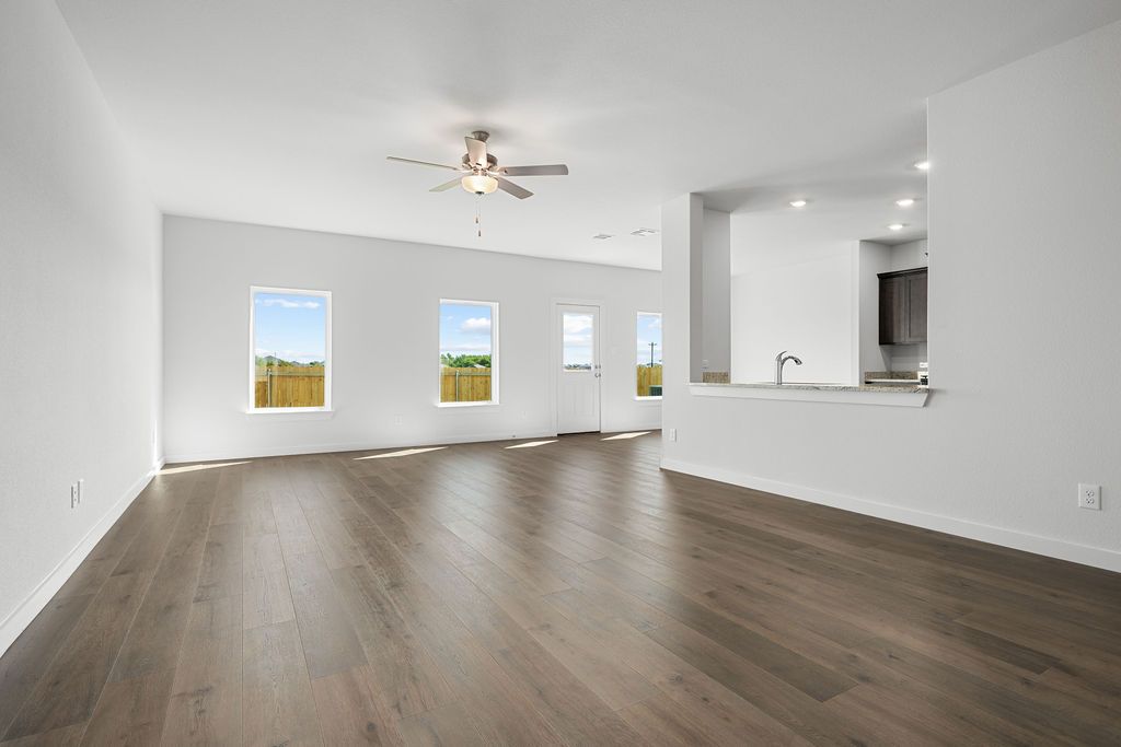 Over look from the Living to kitchen 
