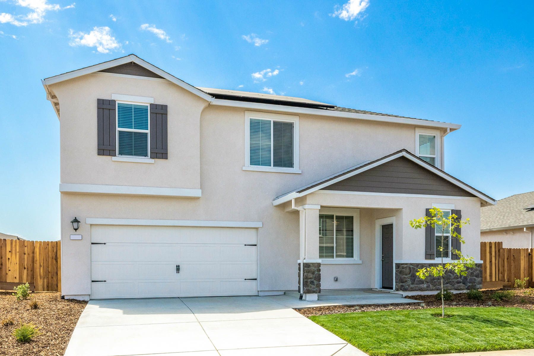 Enjoy flexible living in this 4-bedroom, 2.5-bathroom home!