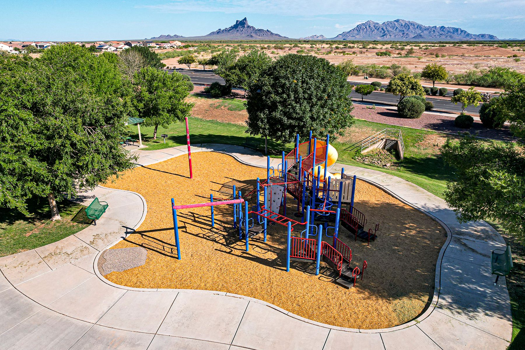 LGI Homes at Red Rock Village