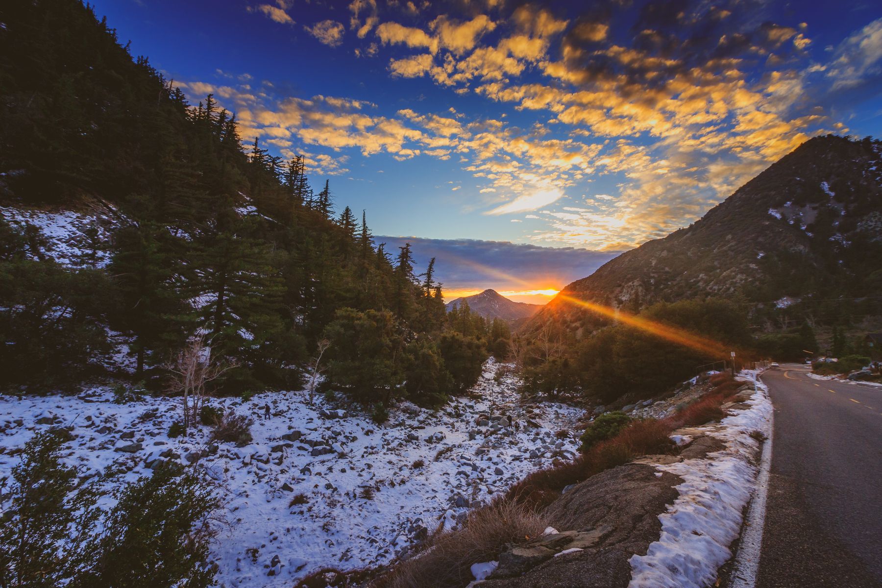 Mounty Baldy looks beautiful when the sun is setting.