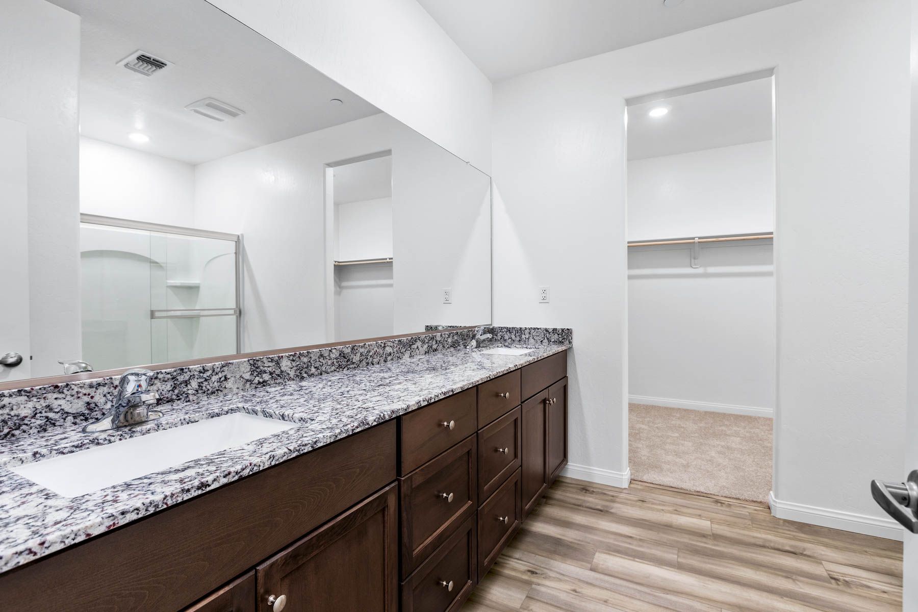 Relax and renew in your private en-suite master bathroom.