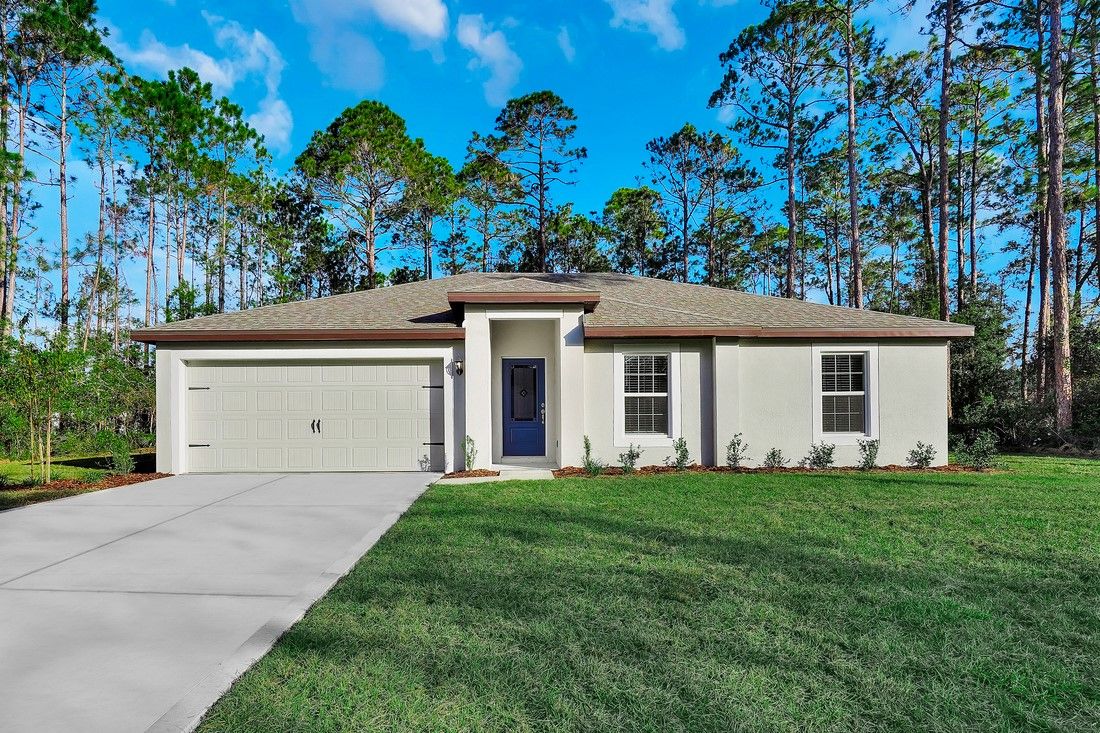 The Vero has a beautiful 3/4 lite front door that welcomes you into the home