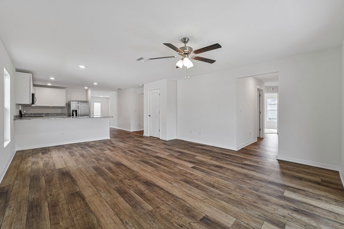 The open entertainment space of the Estero