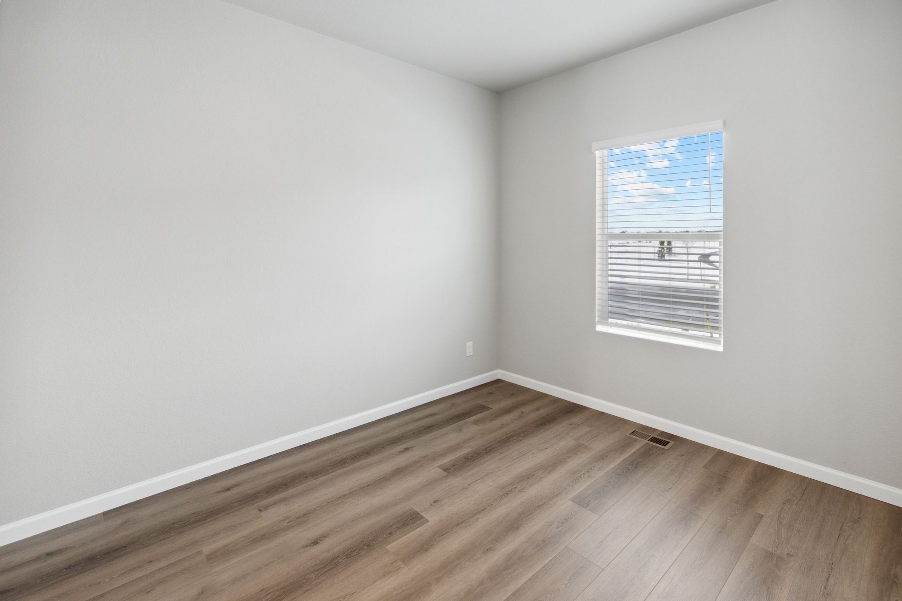 LGI Homes at Cottonwood Greens