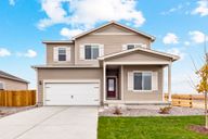 Cottonwood Greens por LGI Homes en Greeley Colorado