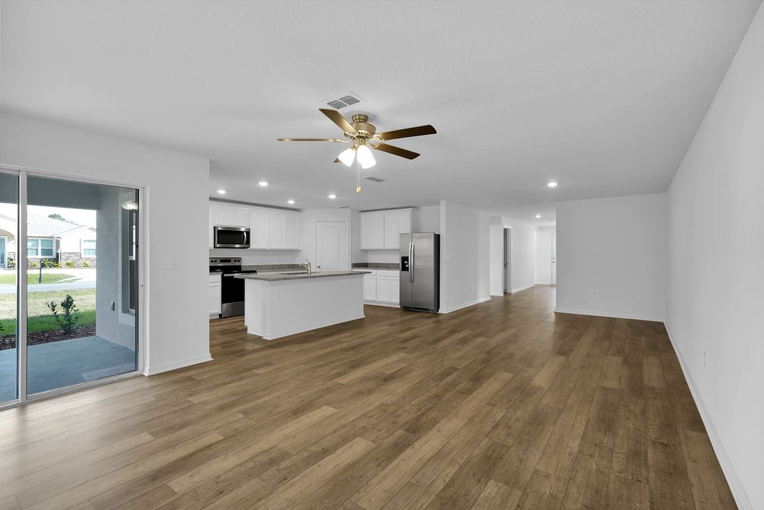 Live and host comfortably with this spacious floor plan