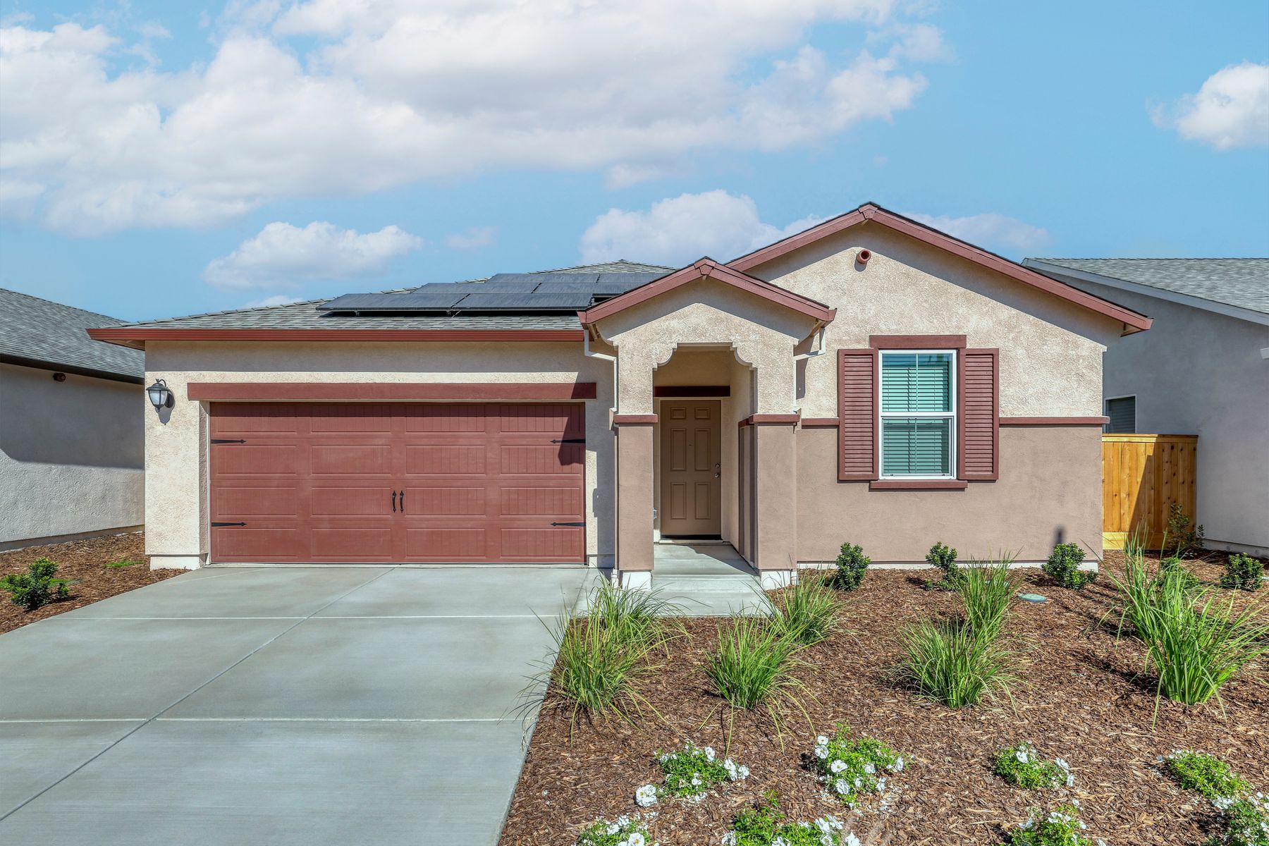 Enjoy flexible living in this 3 bedroom home.