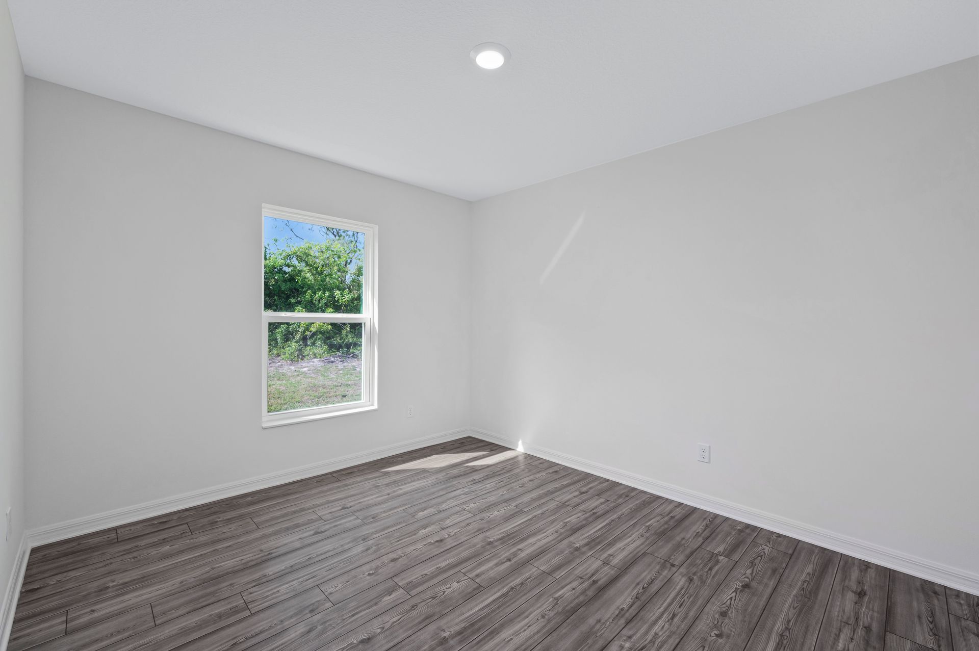 The flex room of the Brickell is spacious and ready for you to make it what you need