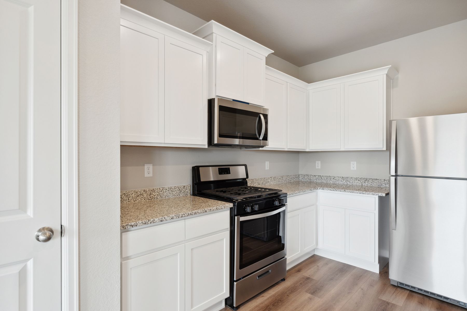 The kitchen of the Chatfield has energy-efficient appliances.