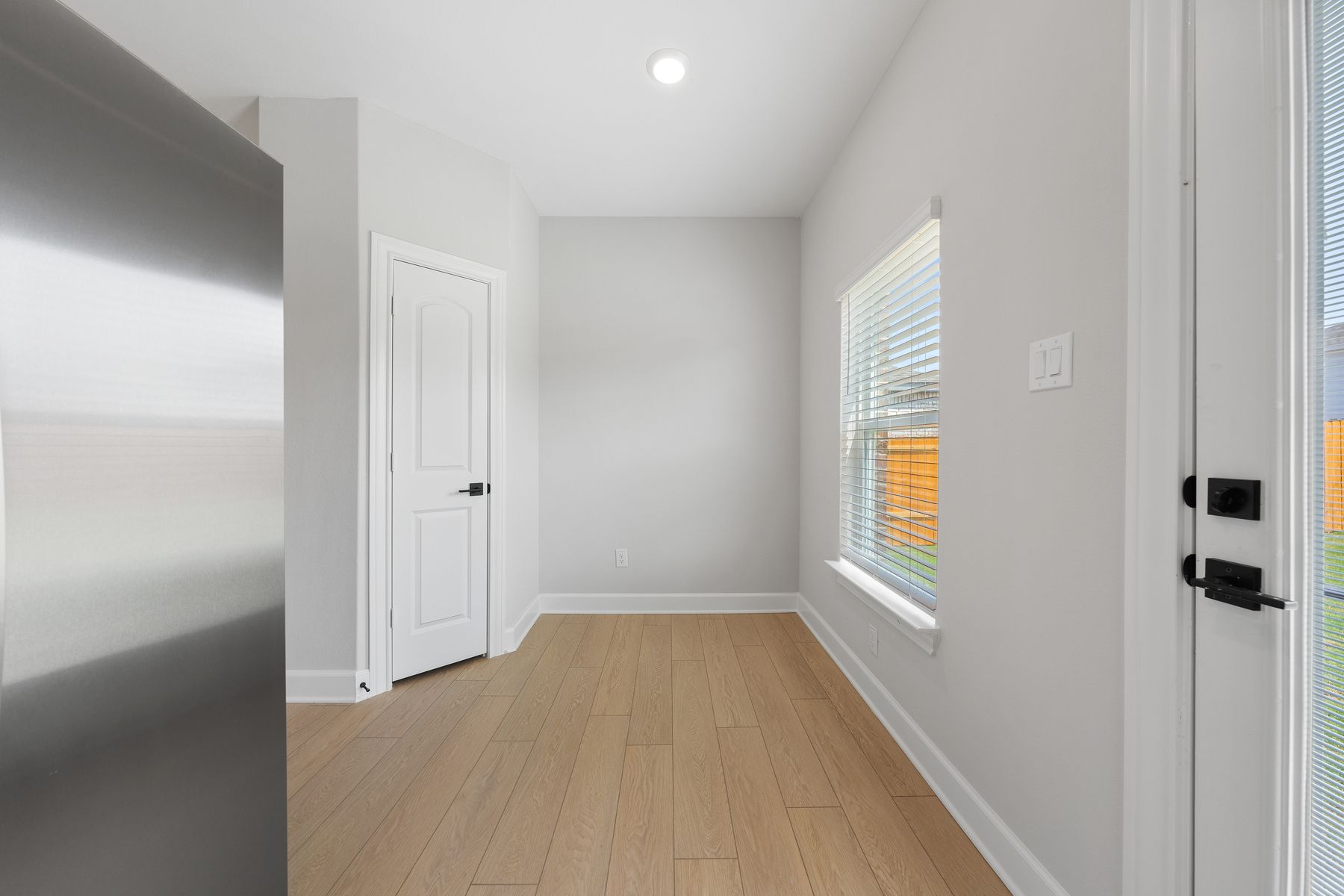 The dining room of the Piper sits off of the kitchen.