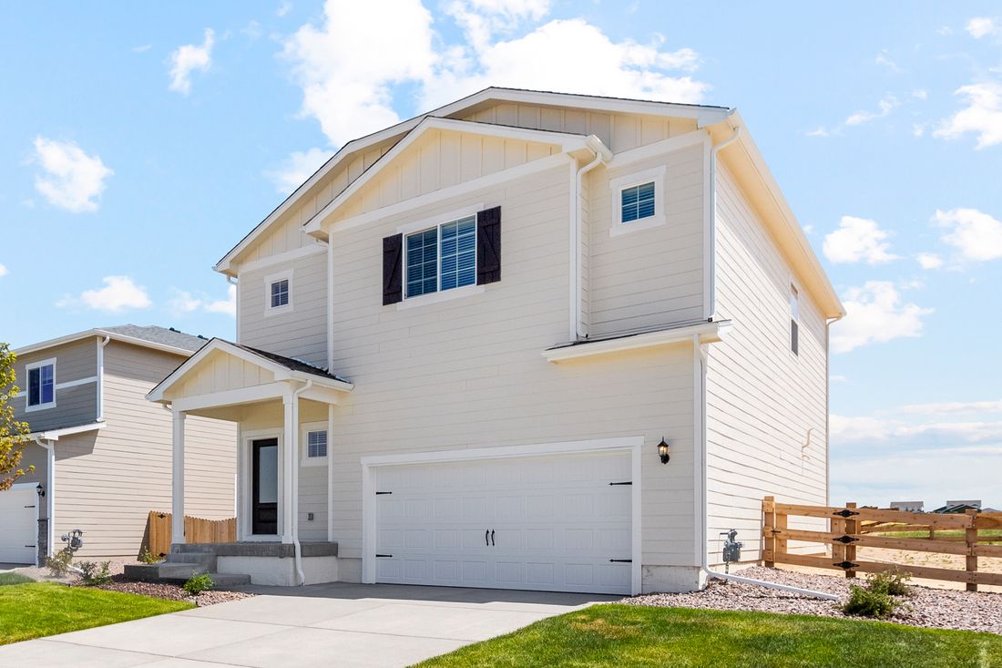 The kitchen appliances come included in this home.