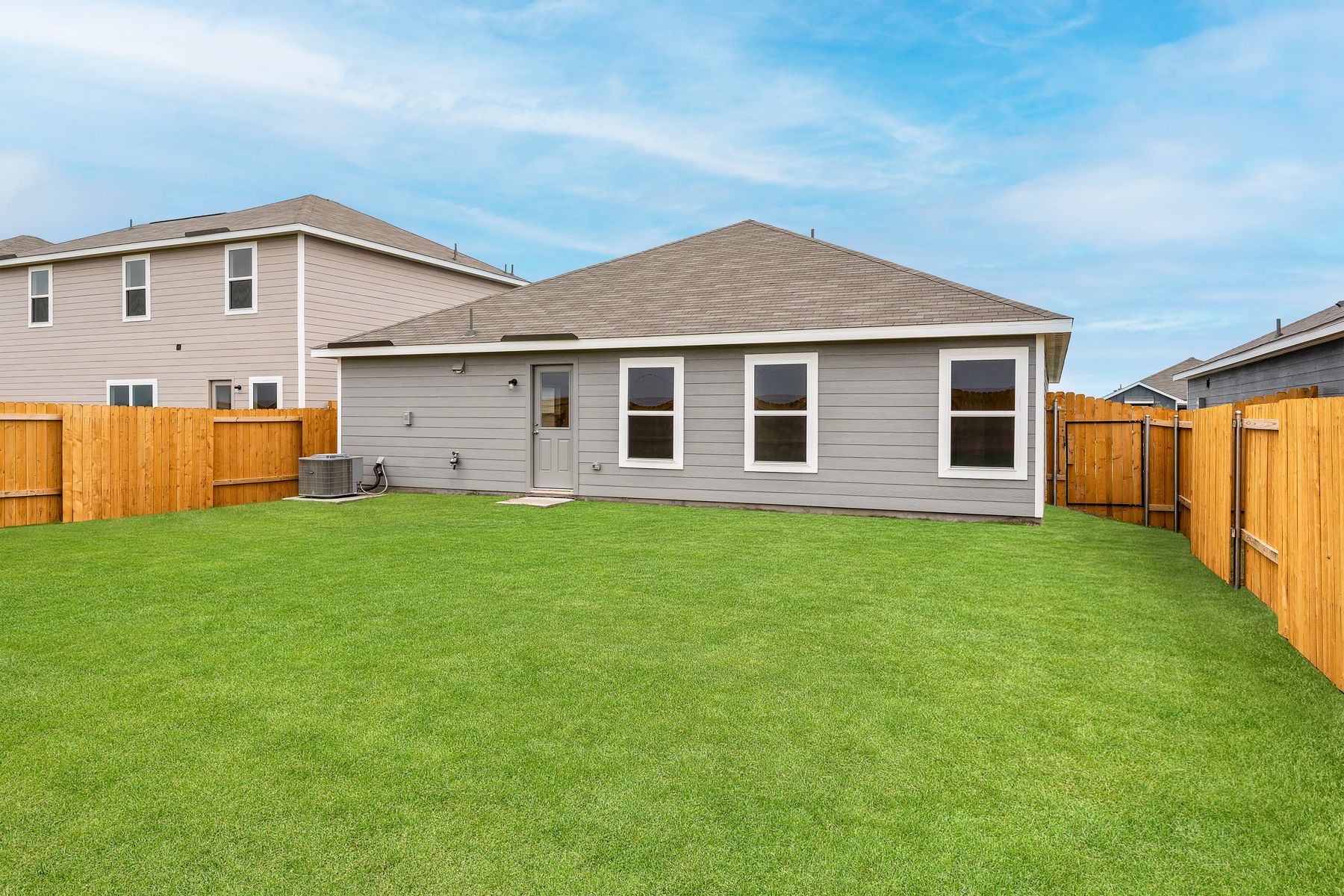 4909 Delano Street. Greenville, TX 75401