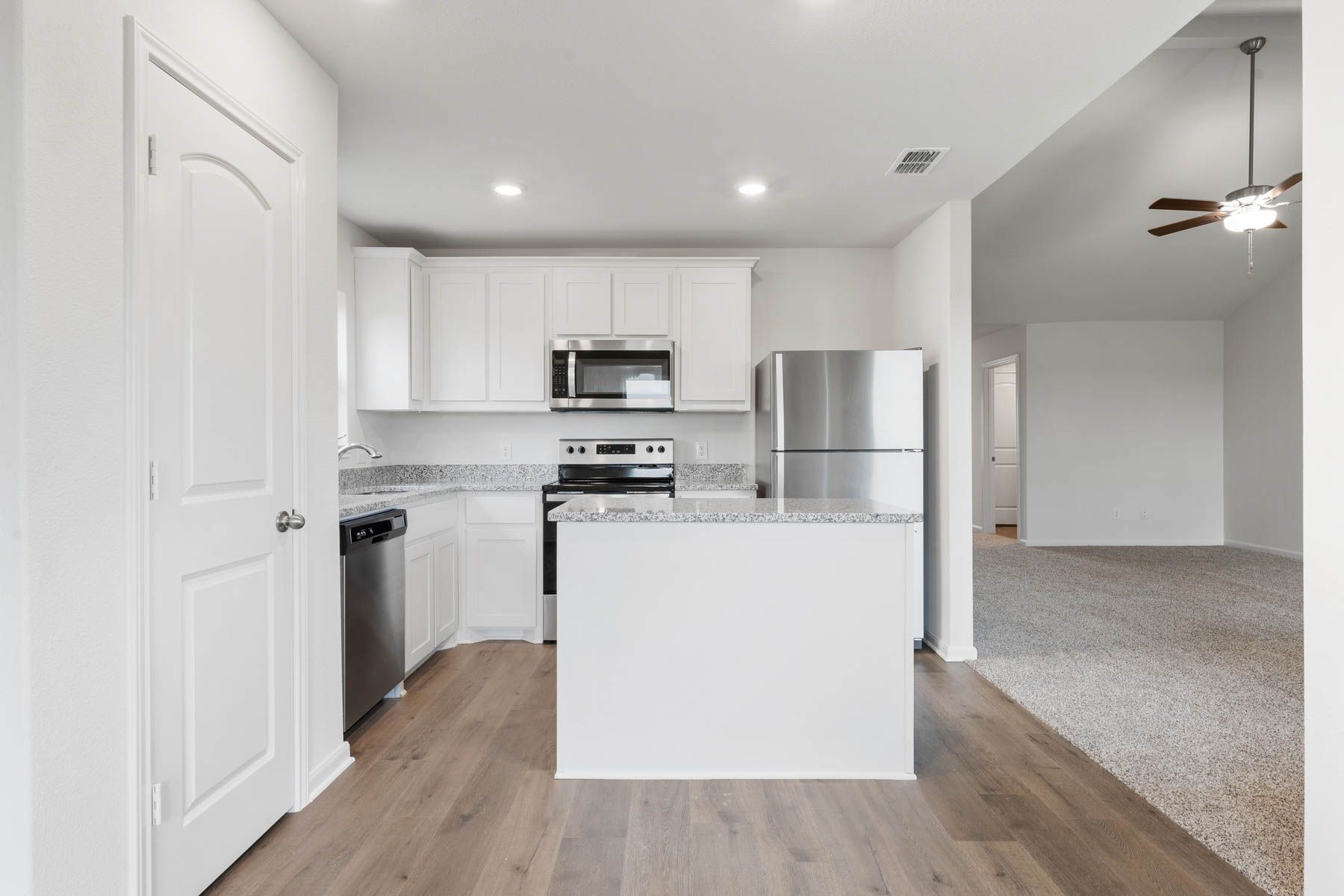 The kitchen of the Sabine has energy-efficient appliances.