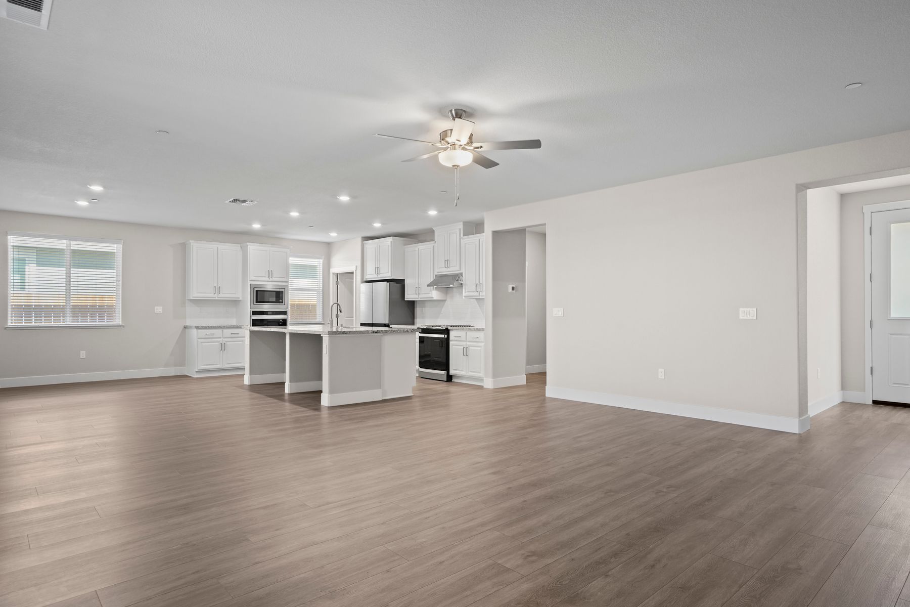This home has a spacious floor plan making it easy to maneauver