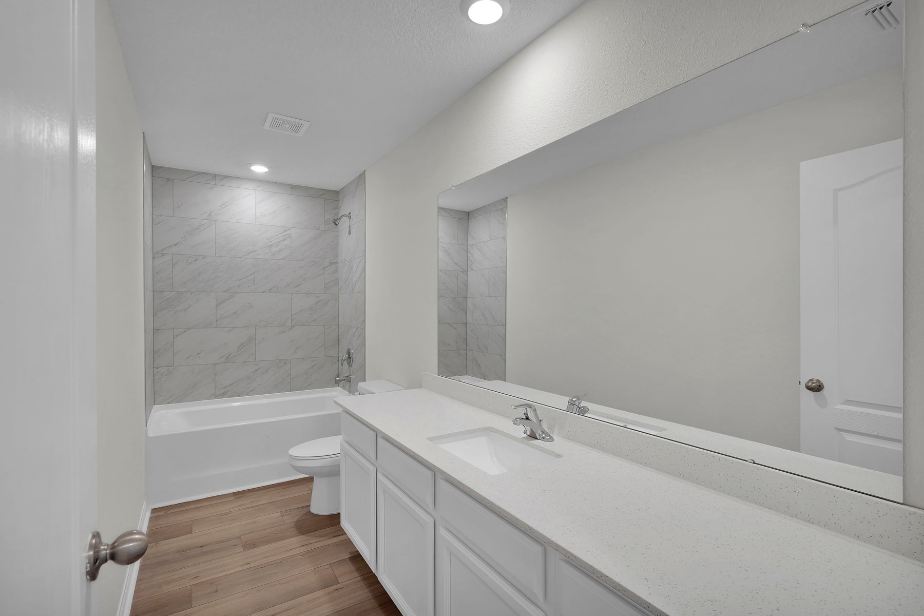 One of the secondary bathrooms in the Caprice