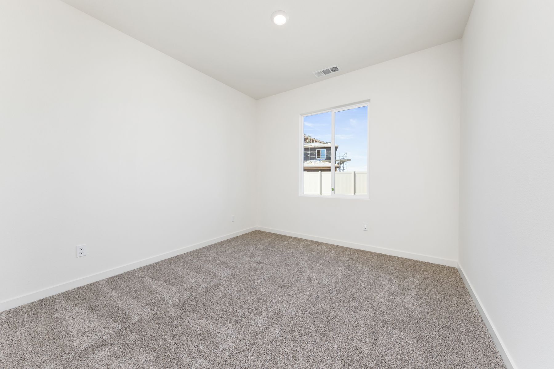 The secondary bedrooms has carpet. 