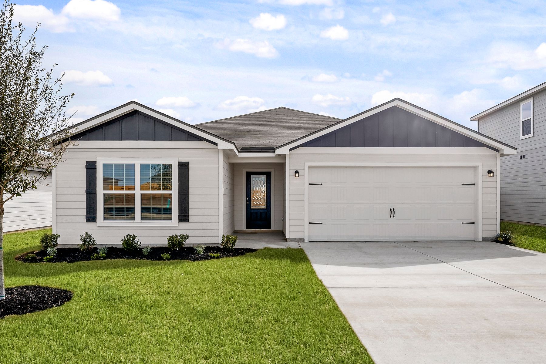 Palm Plan at Rosewood Estates in Lytle, TX by LGI Homes