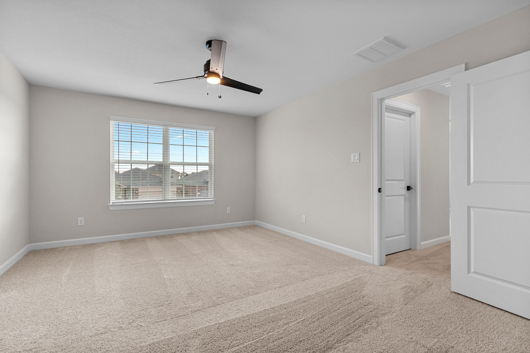 The master suite has a private master bath and large walk-in closet!