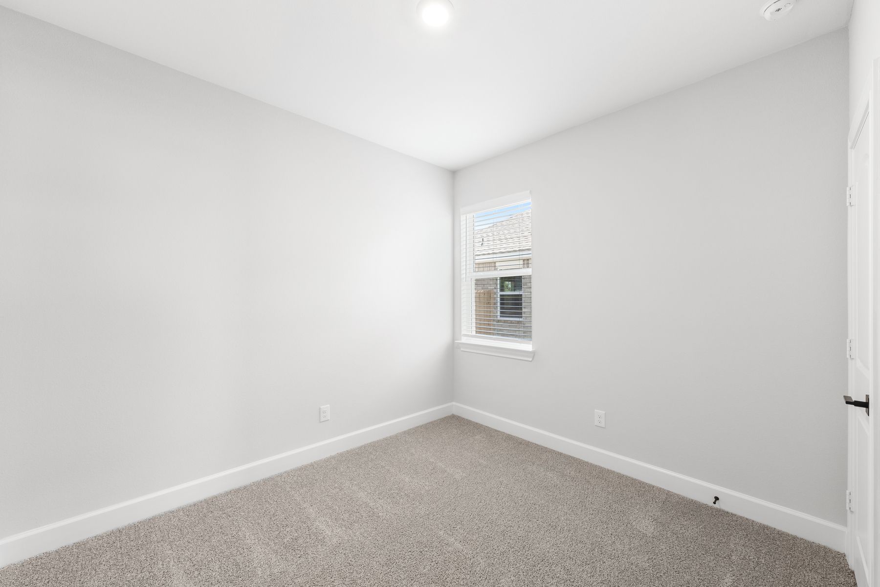 The secondary bedrooms of the Blanco are perfect as children's bedrooms or as guest rooms.