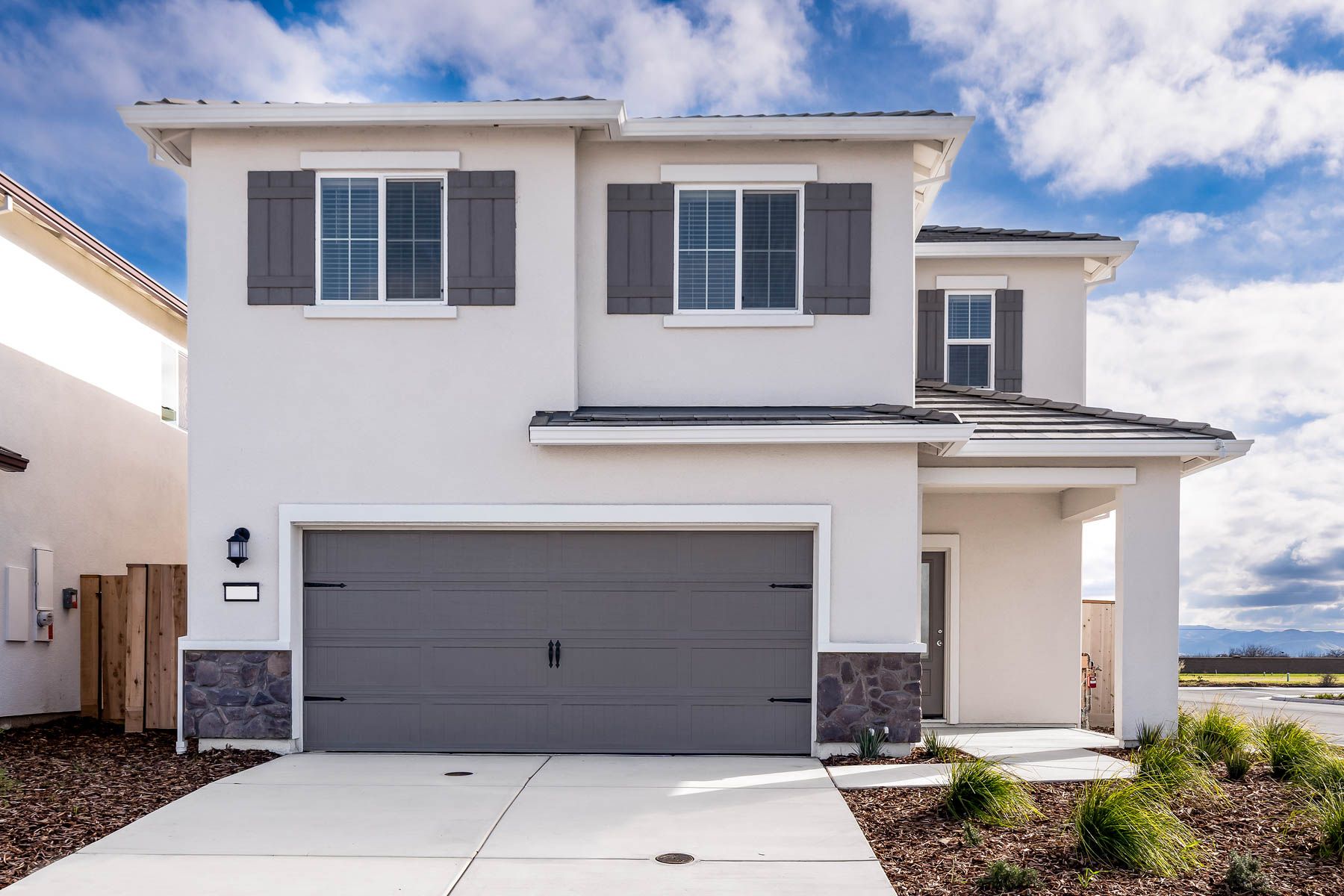 Enjoy the comforts of homeownership in this serene neighborhood near Modesto.