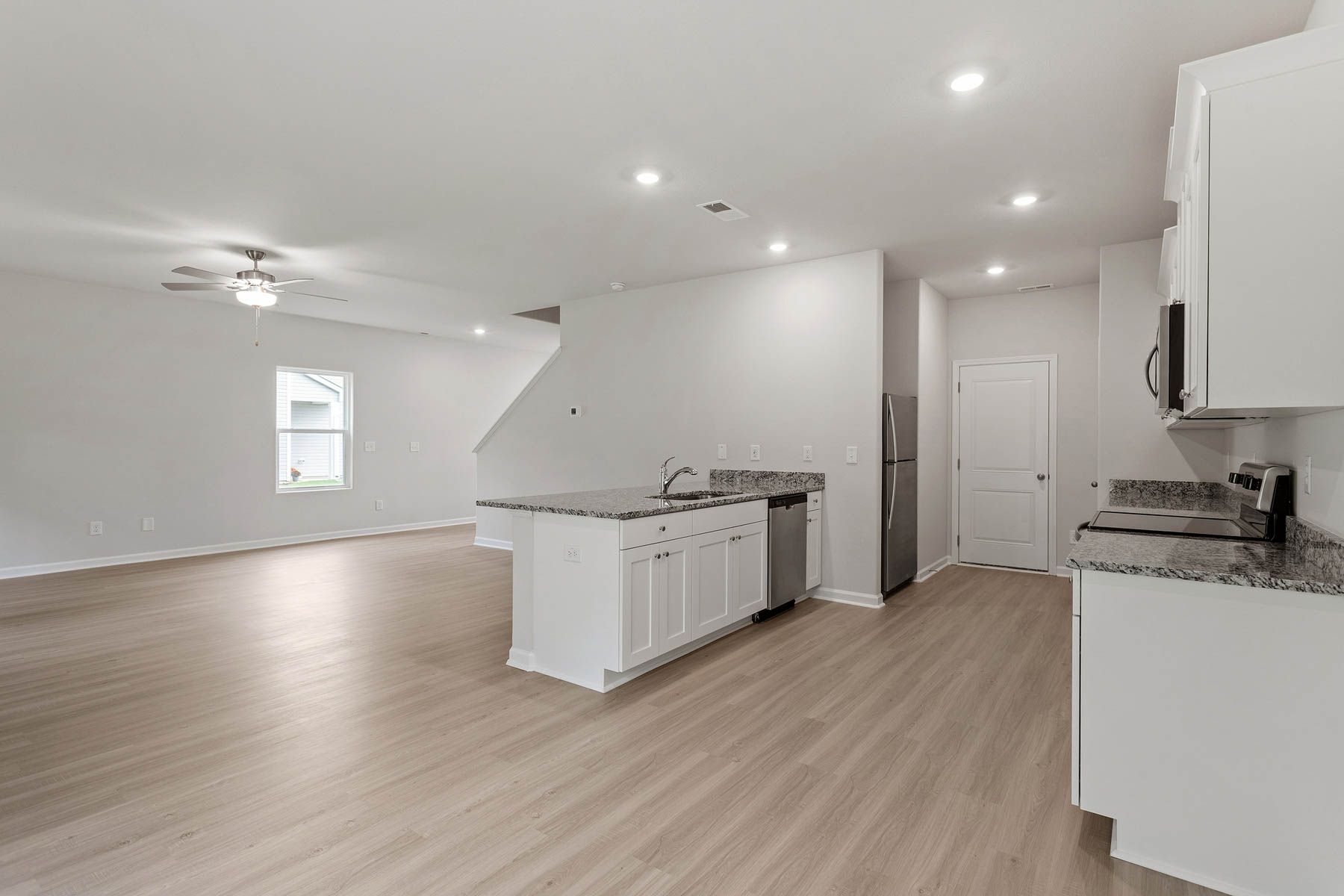 Open-Concept floor plan