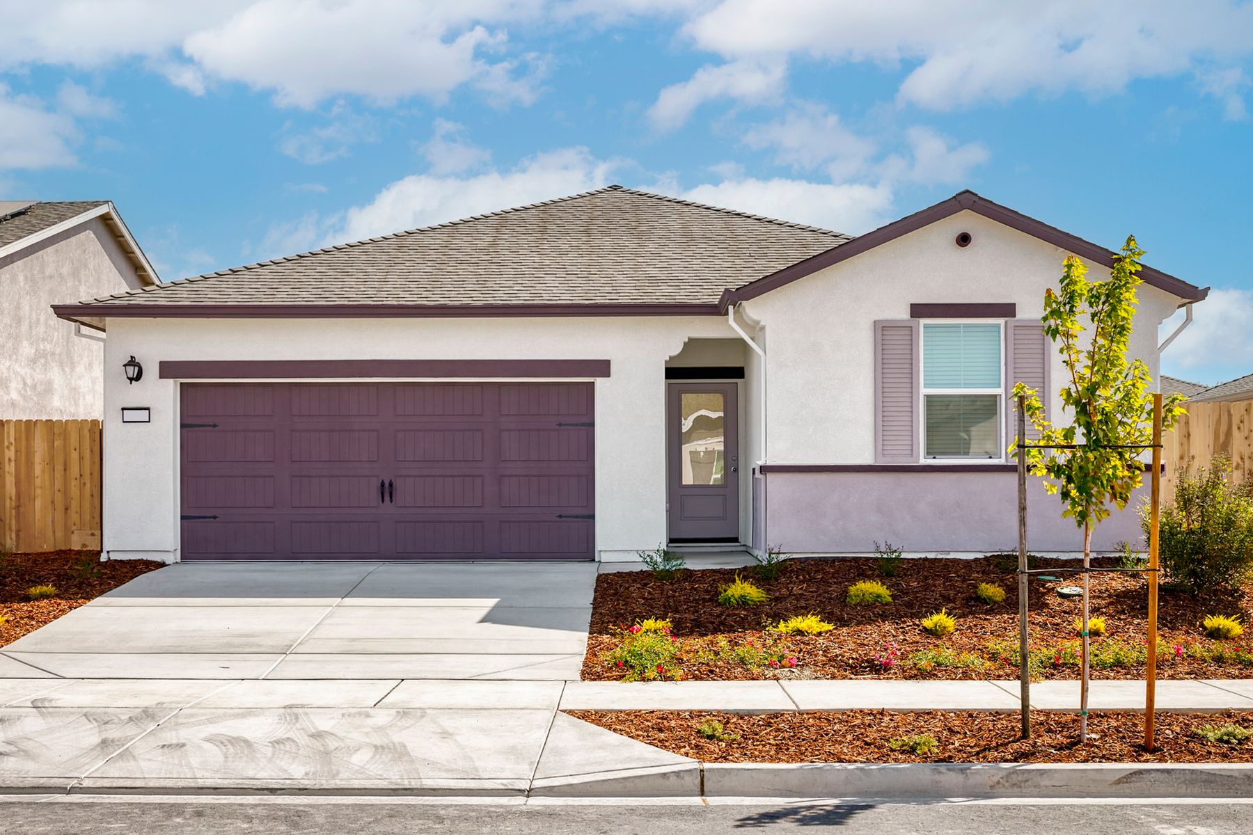 The kitchen appliances come included in this home.