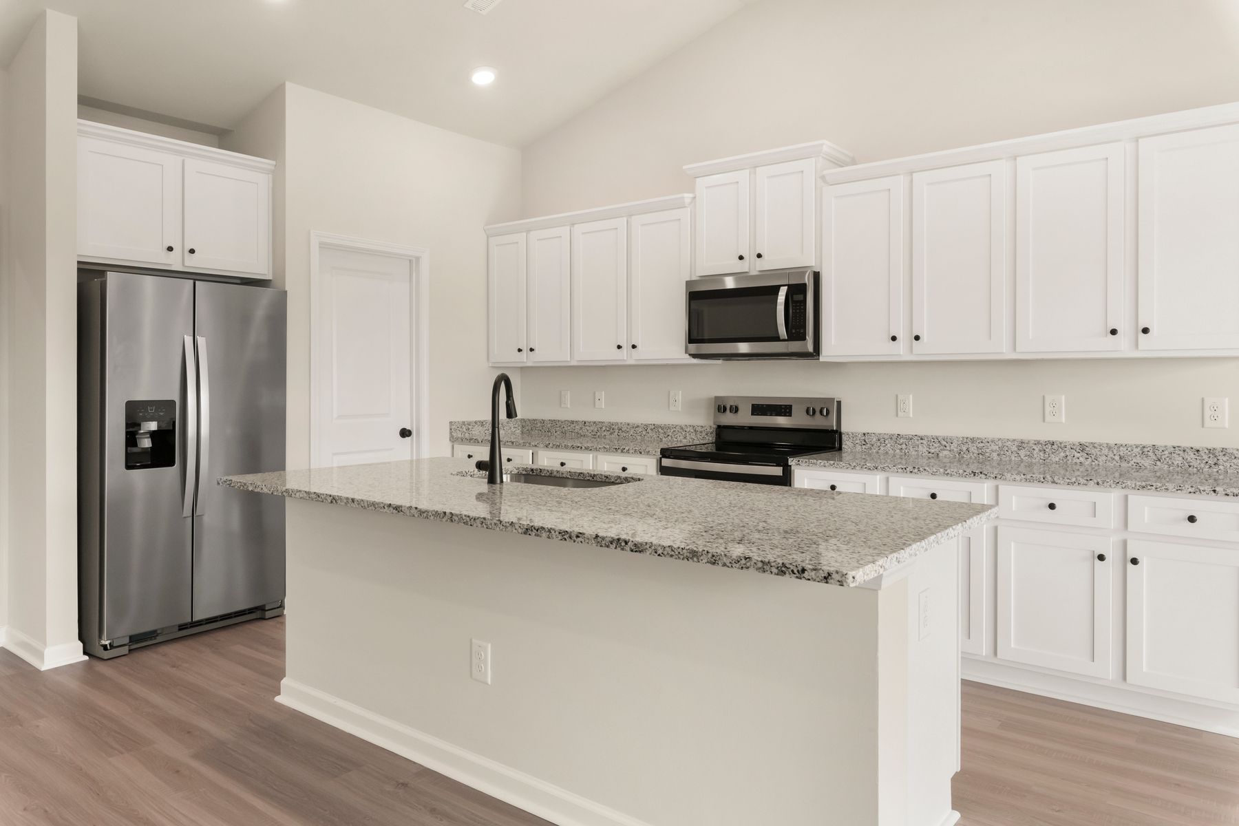 Spacious kitchen island