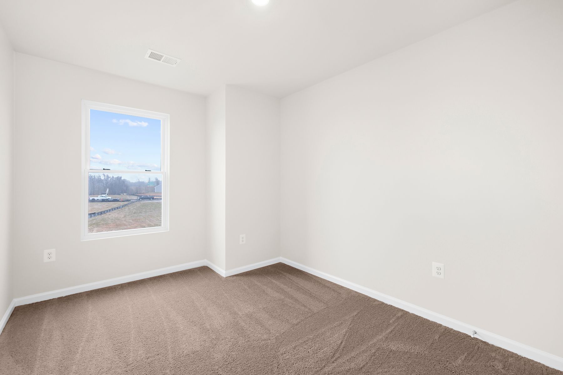 Secondary bedroom