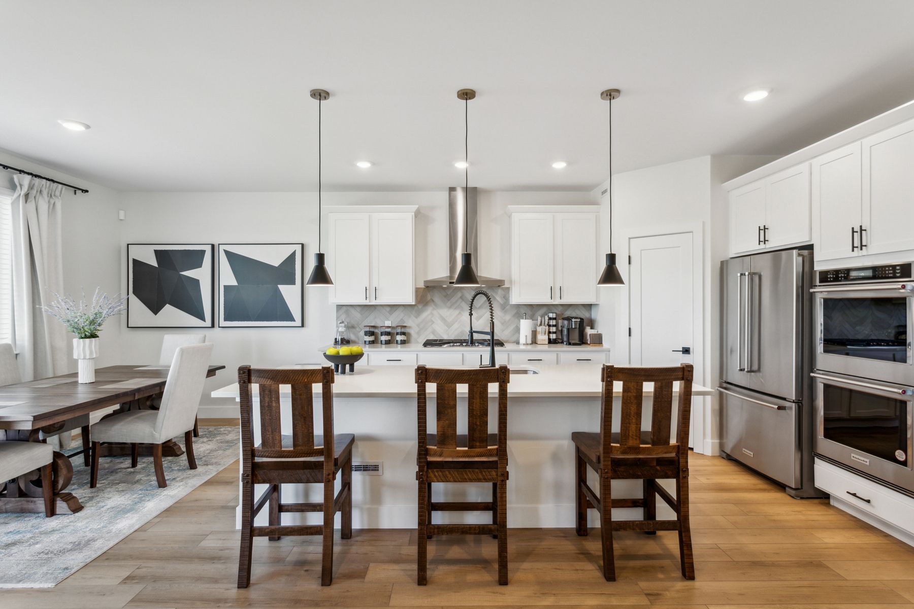 The beautiful kitchen has gorgeous quartz countertops.