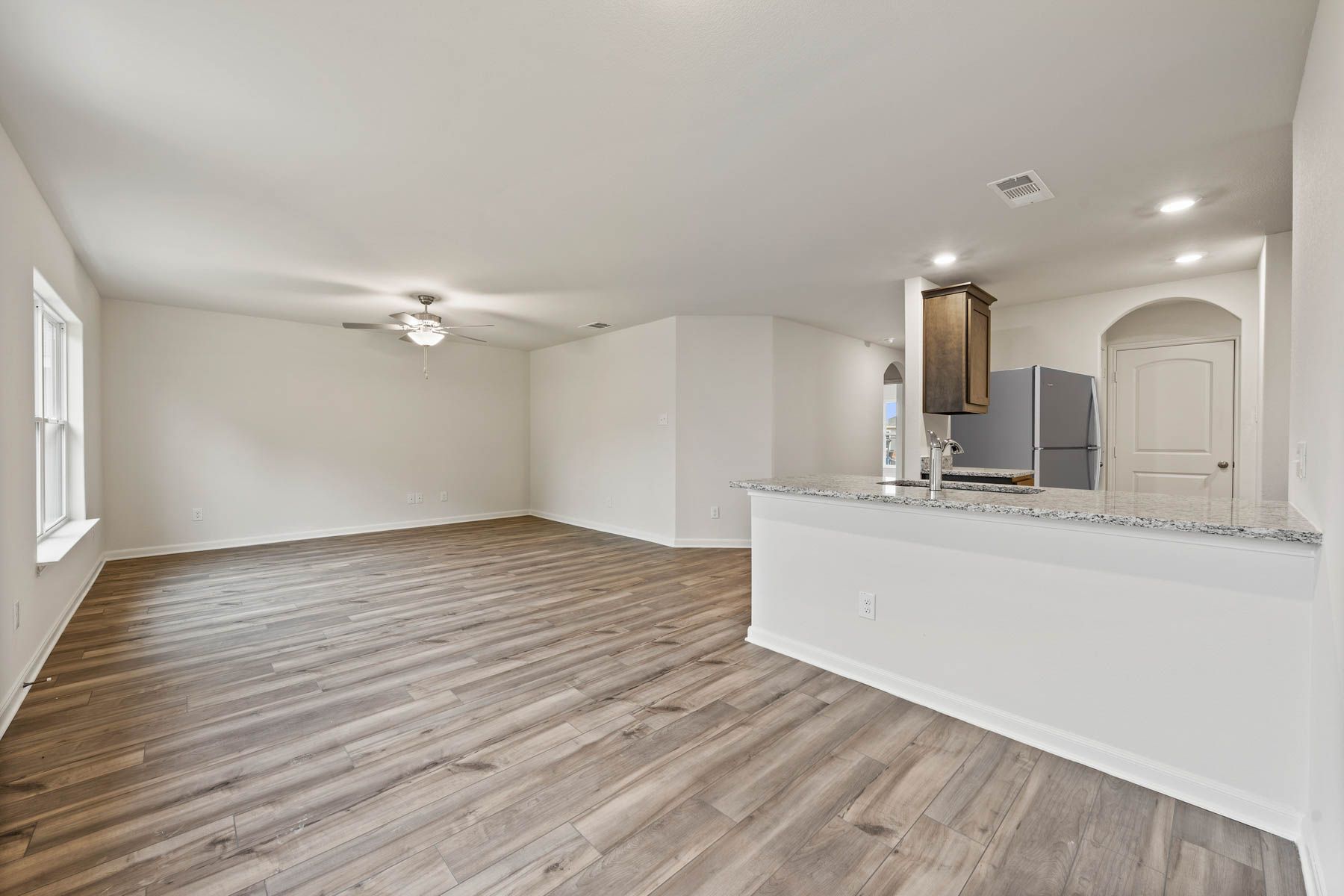 The family room of the Rio Grande sits right next to the kitchen and dining room.