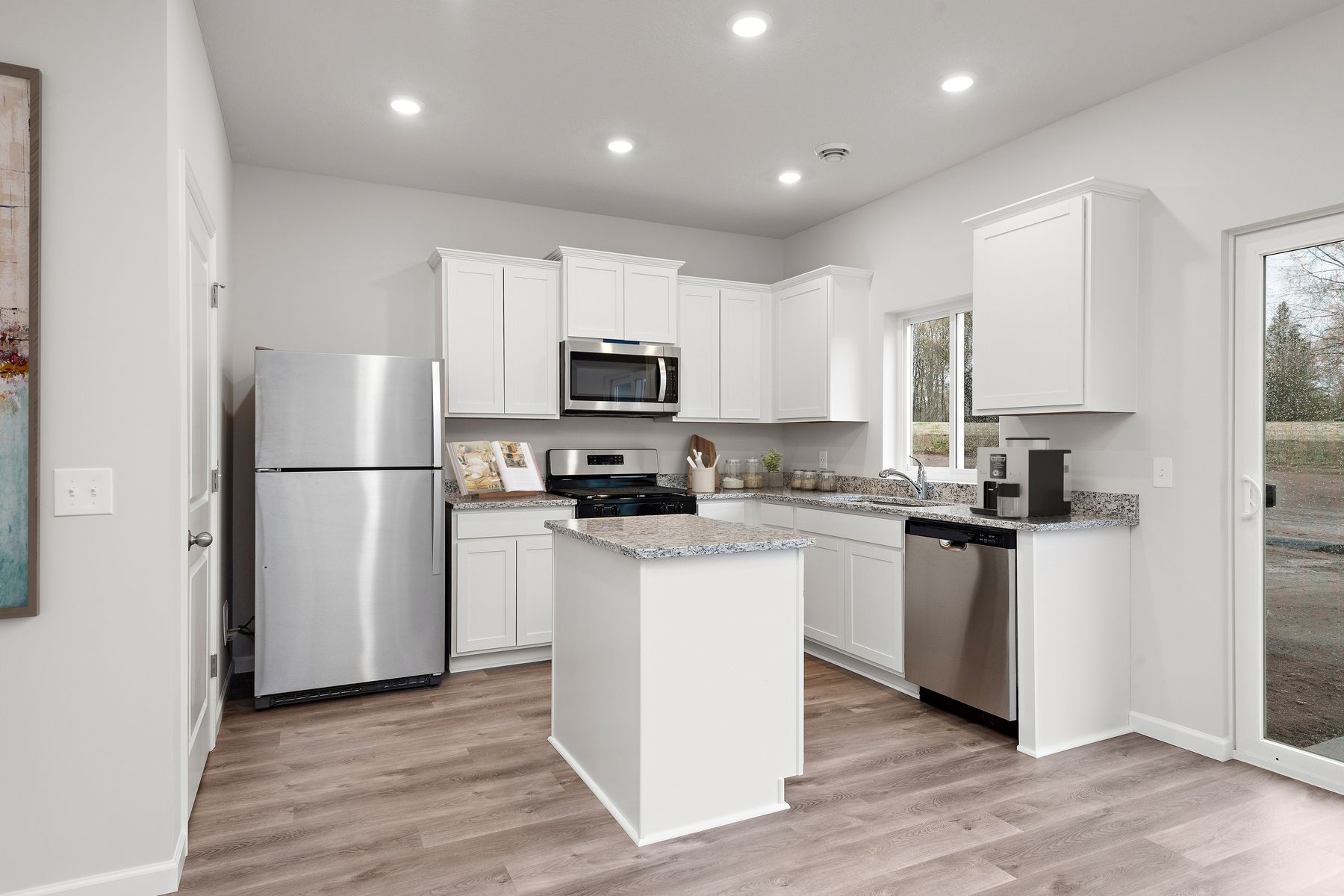 The kitchen appliances come included in this home.