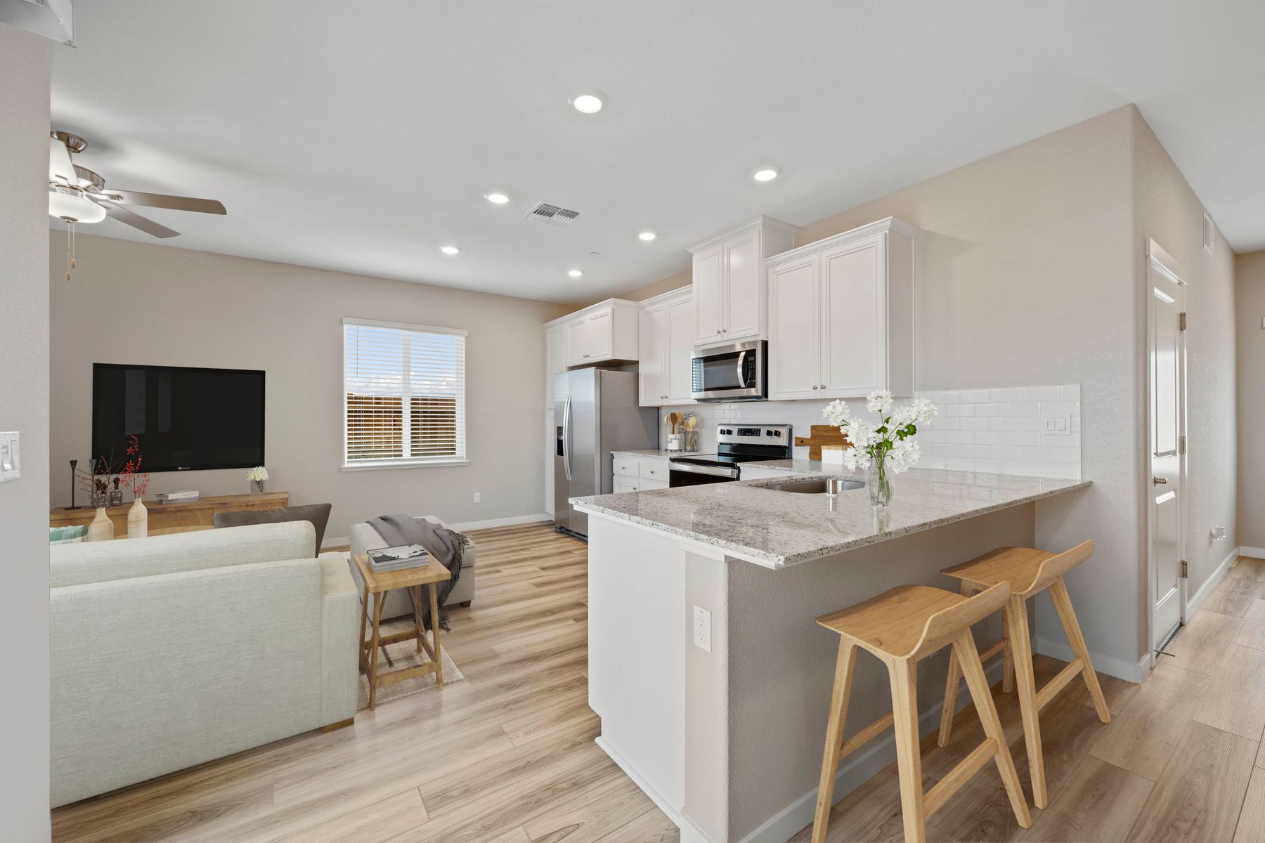 The kitchen appliances come included in this home.