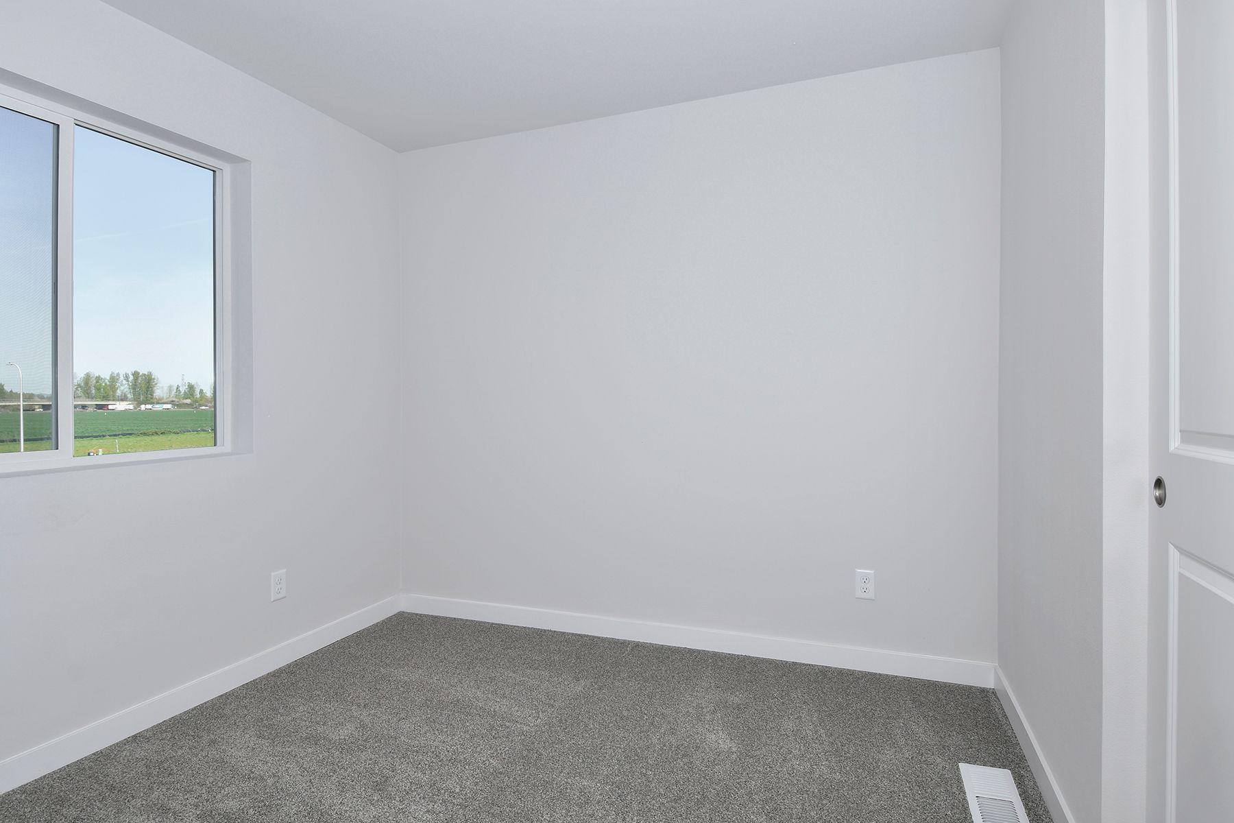 The secondary bedrooms have carpet.