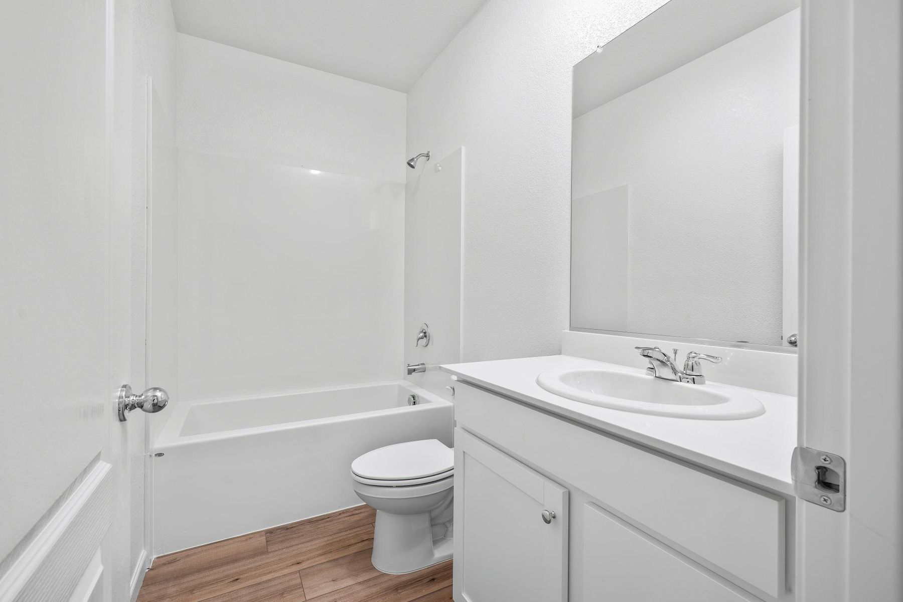 The secondary bathroom has the tub/shower combo.