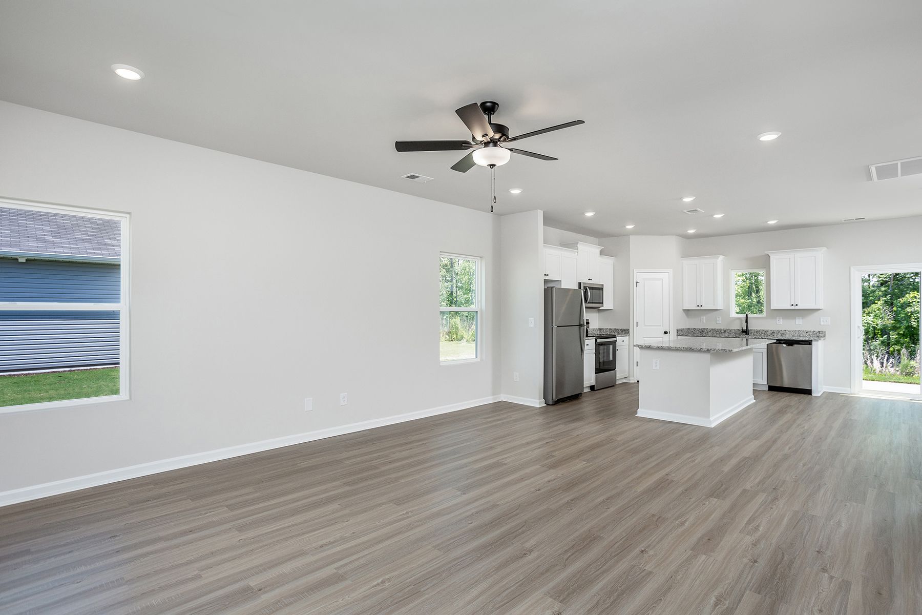Spacious living room