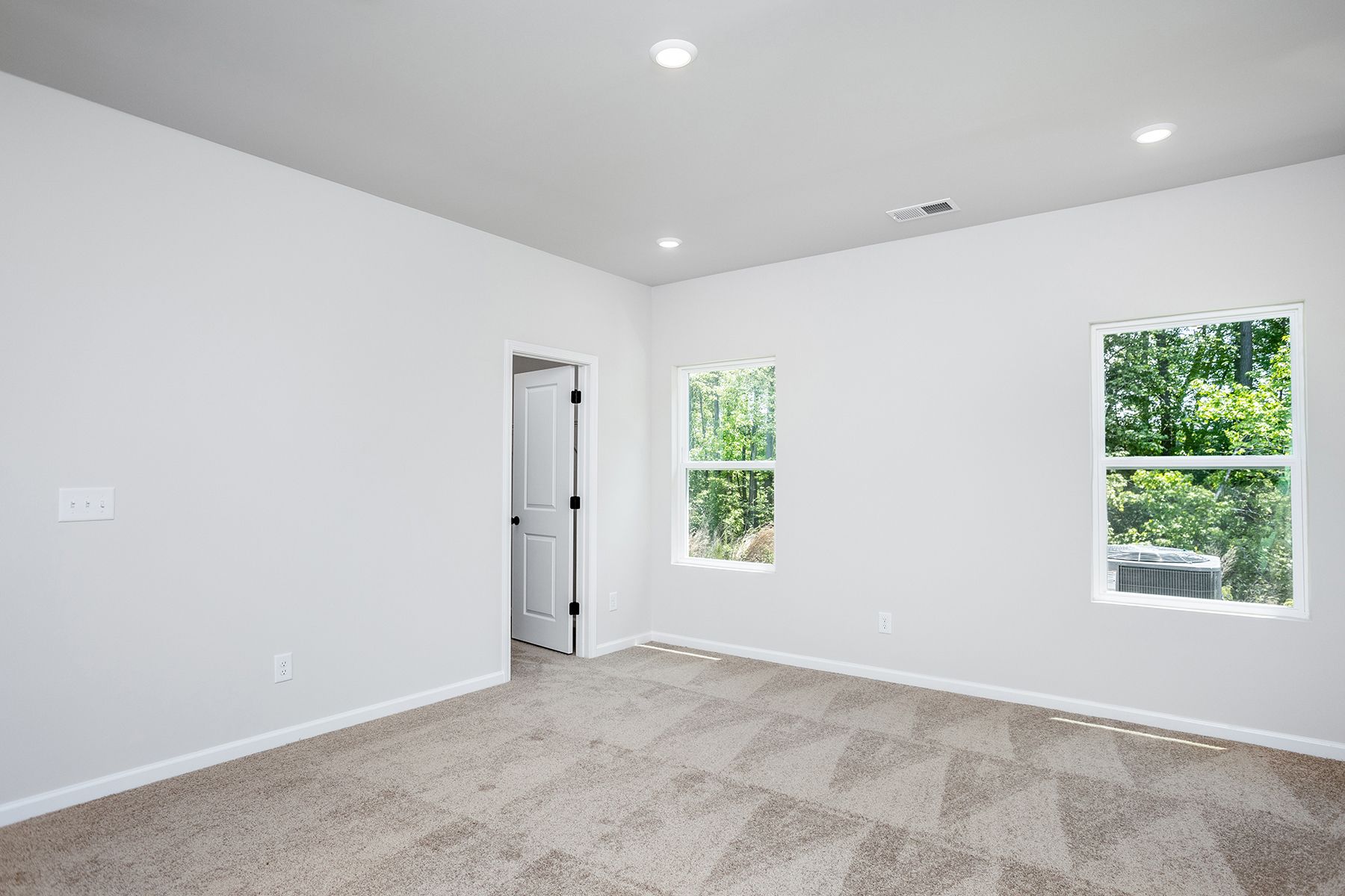 Secondary bedroom