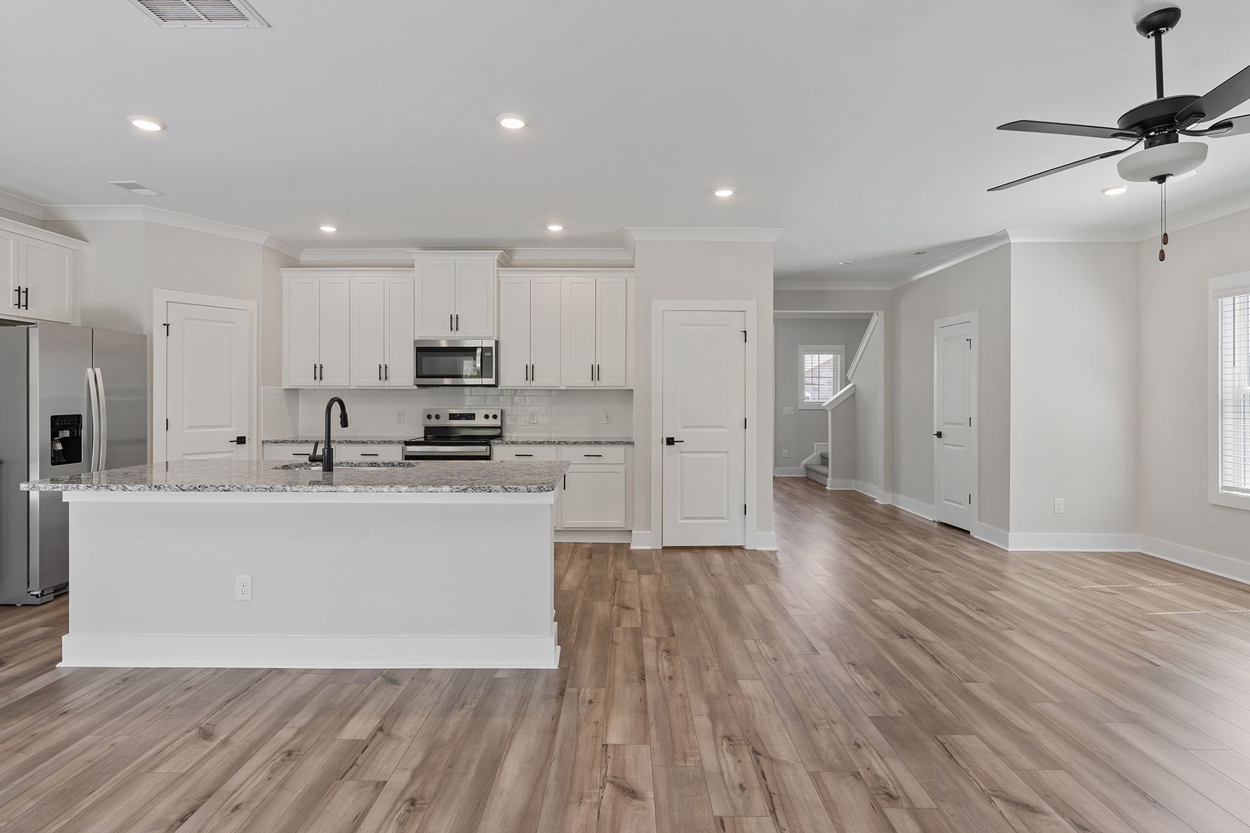 Open and spacious kitchen