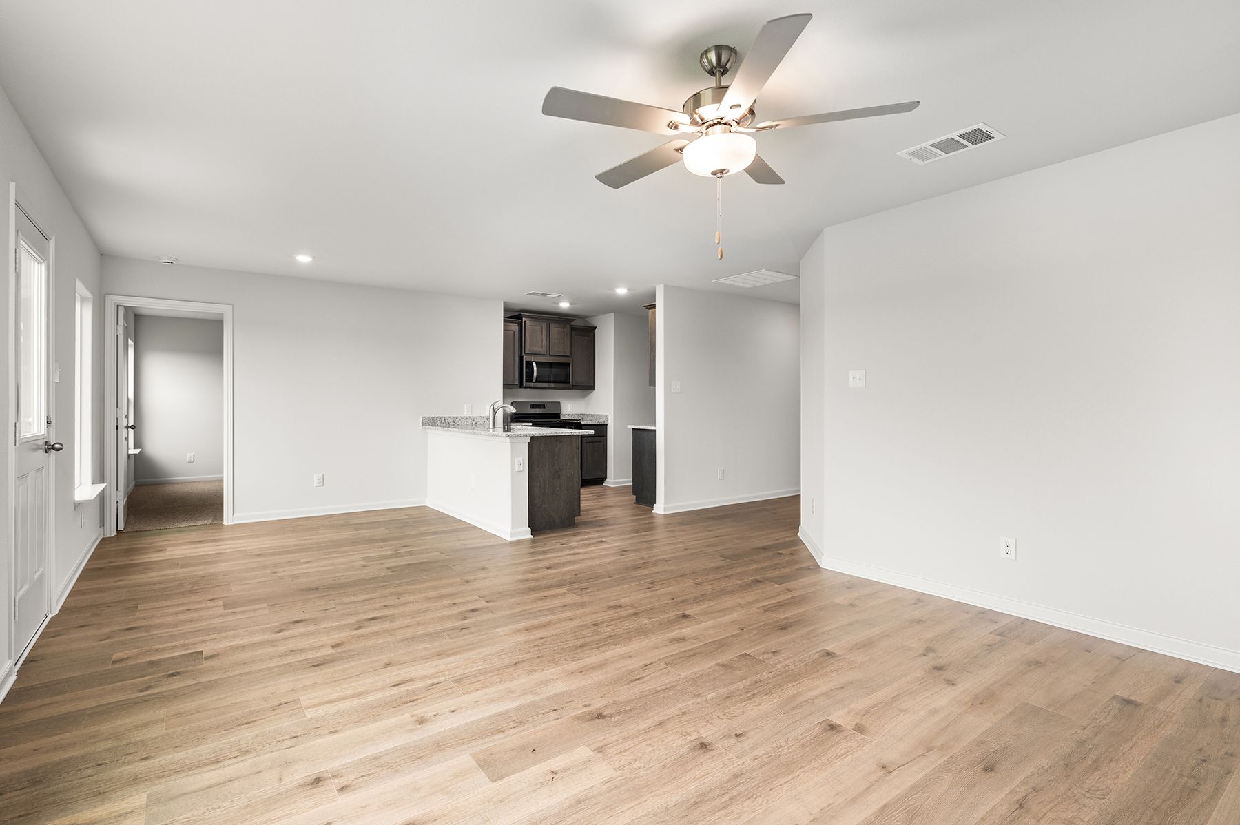The Rio Grande has an open concept layout.