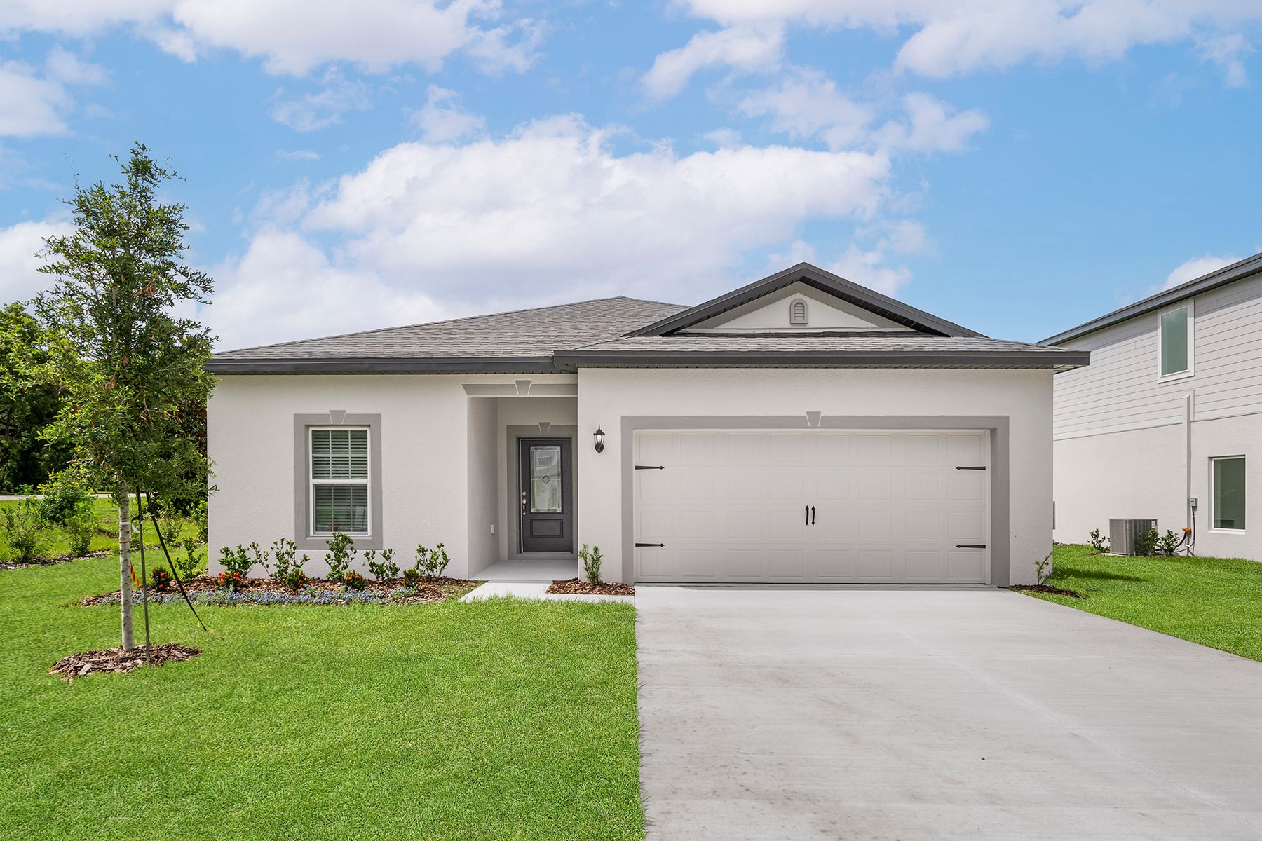 13390 Tula Loop. Astatula, FL 34705