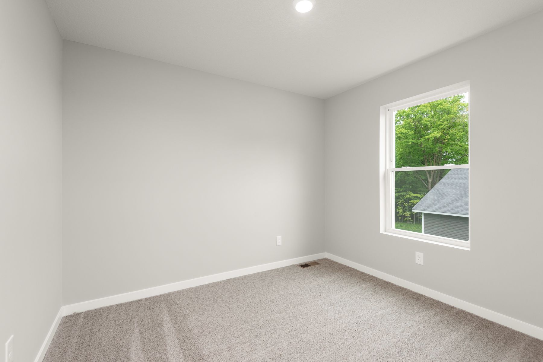 The secondary bedrooms have carpet.