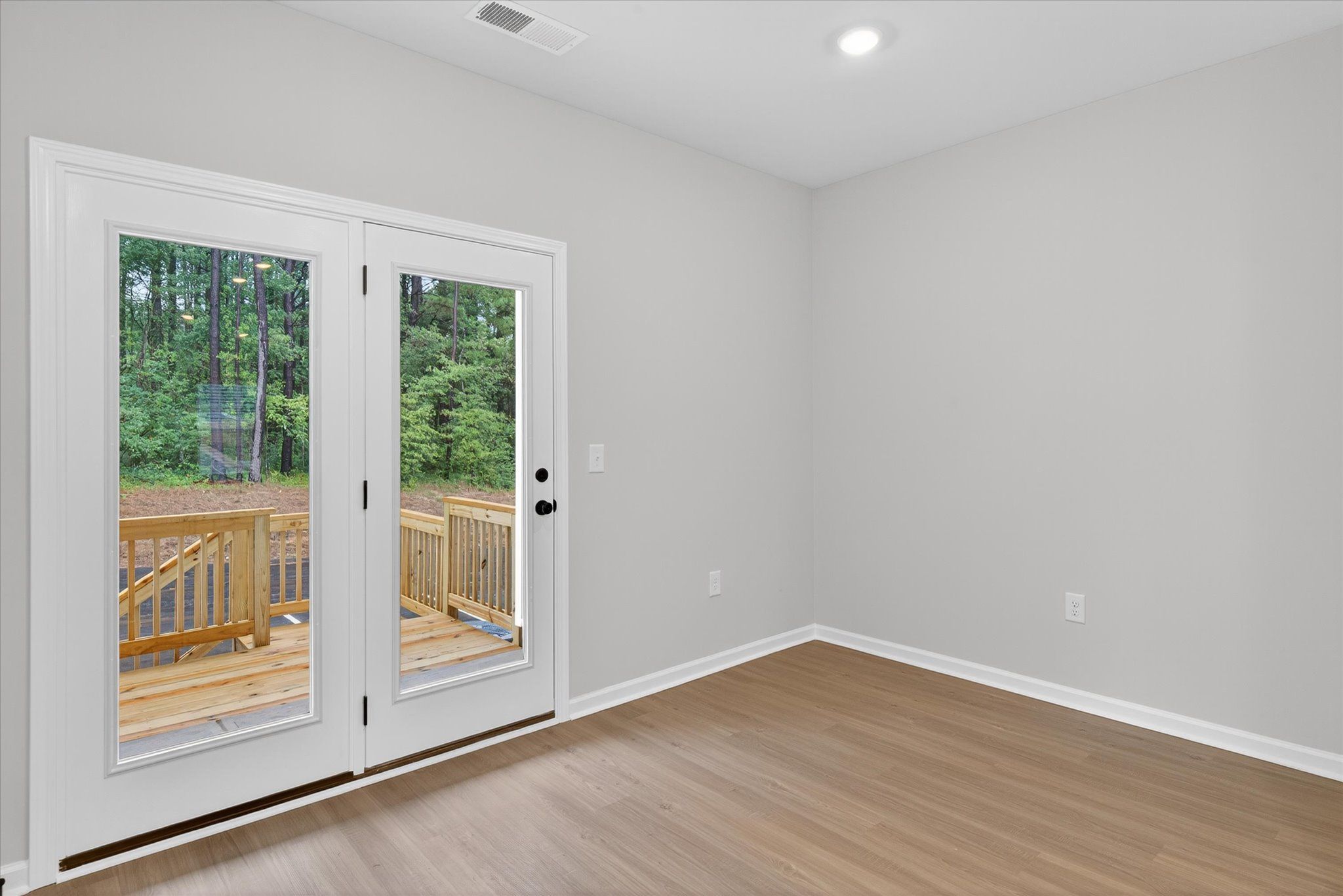 Deck off the main floor