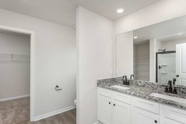 Dual sinks in the master bathroom