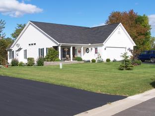 Hickory Hollow por Lopresti Homes Corporation en Rochester New York
