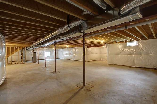 Unfinished Rec Area