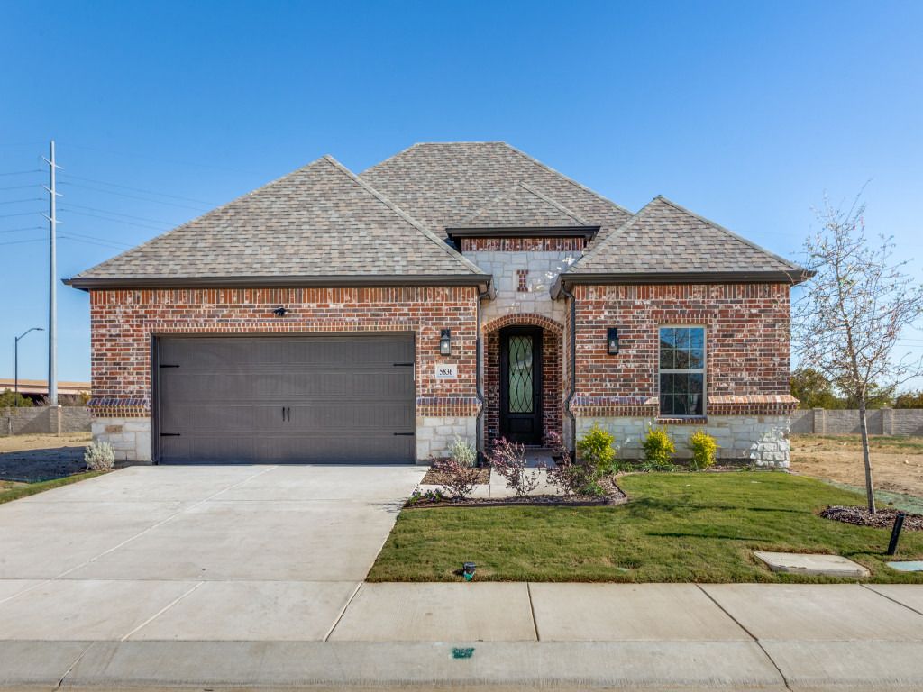 5836 Fresco Drive (Casina)