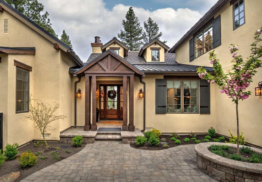 casa en Lakecrest Builders LLC por Lakecrest Builders LLC