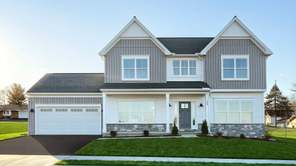 129 Alexandria Dr (Huntington)