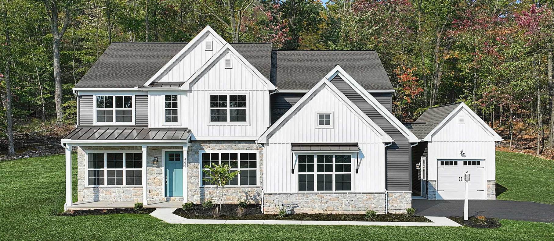 Customized Kingston Exterior at Mountaindale New Home Community in Harrisburg
